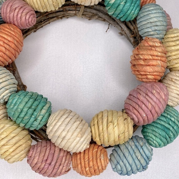 14” EASTER EGG WOODEN NATURAL WREATH - Picture 3 of 4